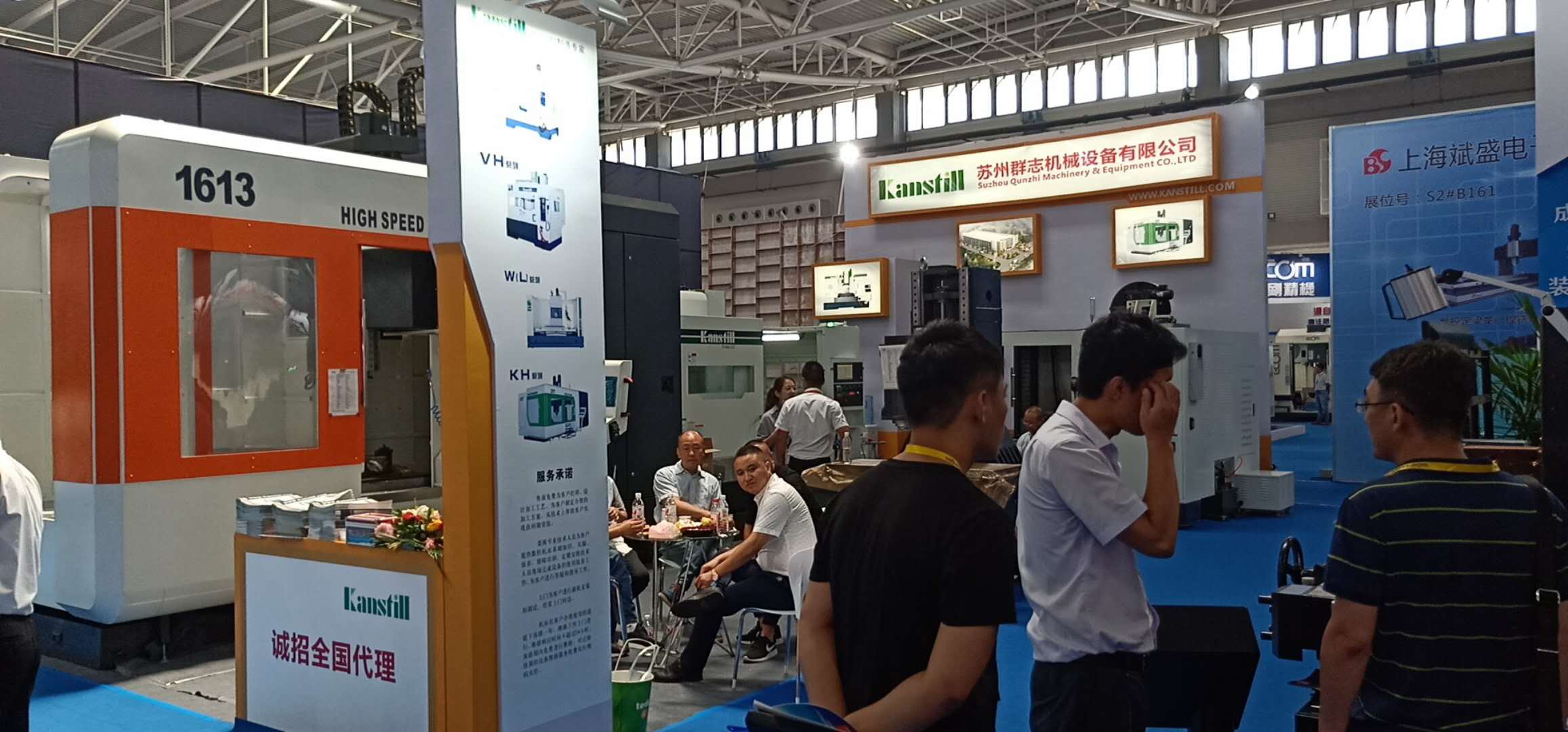 群志公司參加2018年8.2-8.6在青島舉辦的國(guó)際機(jī)床展覽會(huì)，現(xiàn)場(chǎng)簽單數(shù)臺(tái)，收獲頗豐